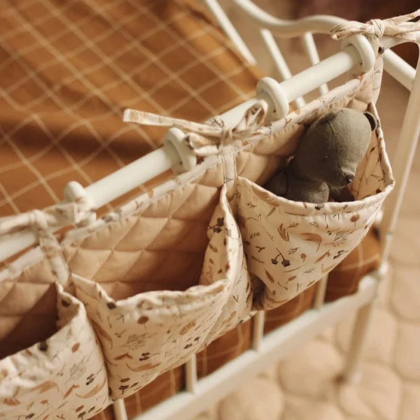 Avery Row Pochette De Rangement Pour Lit De Bébé Grasslands 4 Avery Row Pochette De Rangement Pour Lit De Bébé Grasslands – Image 4