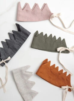 Confetti Mill Couronne En Lin Forest Green 7 Confetti Mill Couronne En Lin Forest Green -Bébés Produits Boutique confetti mill couronne en lin forest green 3