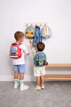 Lassig Petit Sac à Dos Tracteur -Bébés Produits Boutique lassig petit sac a dos tracteur 2