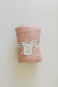 Lil North Co. Grande Couverture En Mousseline 8 épaisseurs Dusty Pink 7 Lil North Co. Grande Couverture En Mousseline 8 épaisseurs Dusty Pink -Bébés Produits Boutique lil north co grande couverture en mousseline 8 epa 7