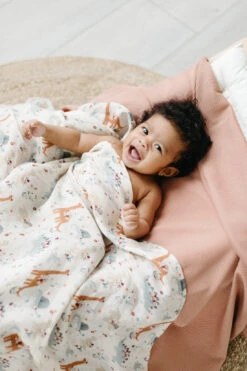 Loulou Lollipop Couverture En Mousseline Baby Dinomite -Bébés Produits Boutique loulou lollipop couverture en mousseline baby dino 2