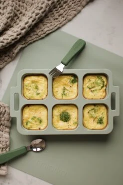 Minika Moules à Muffins Repliables Leaf -Bébés Produits Boutique minika moules a muffins repliables leaf 4