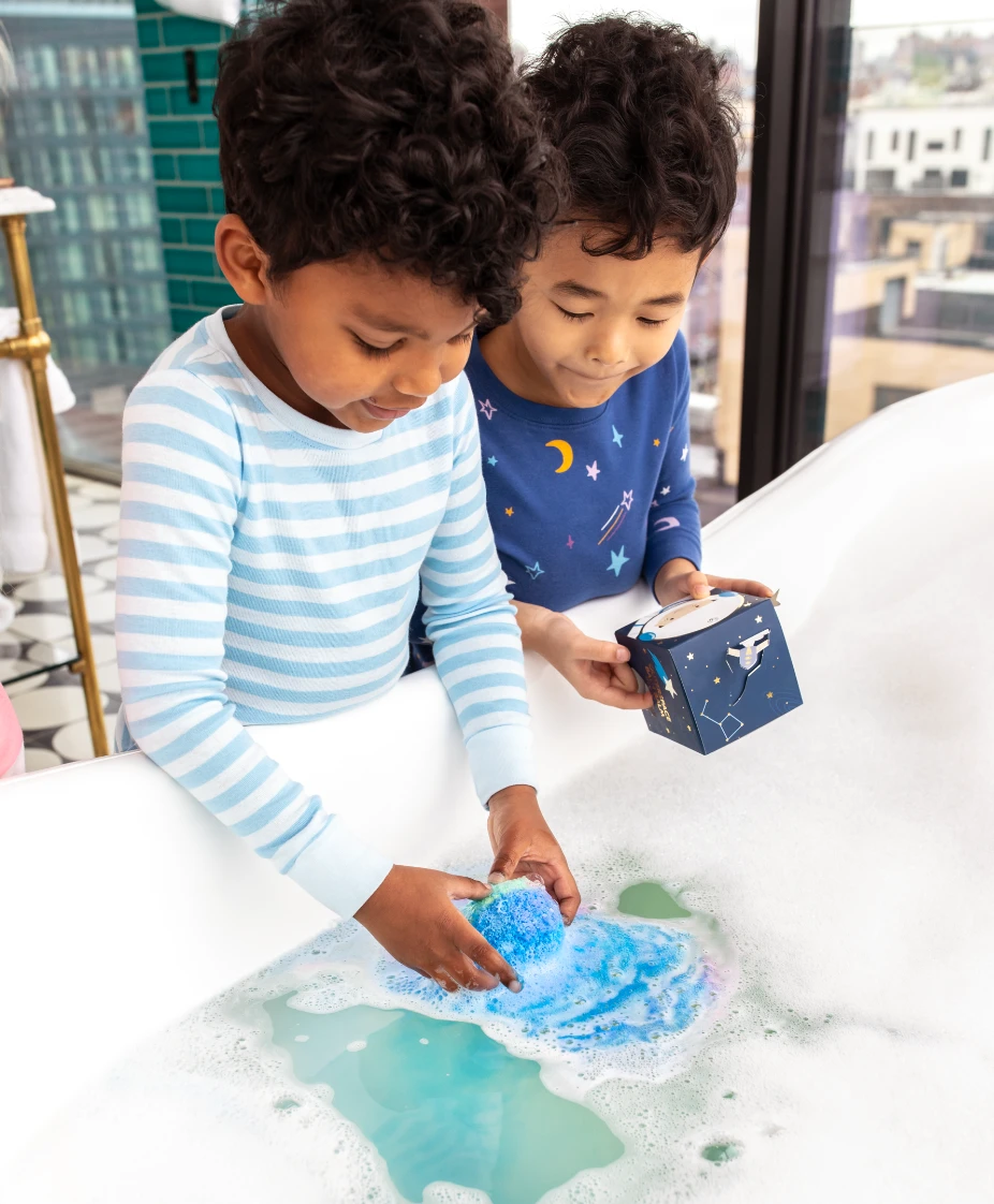 Musee Bombe De Bain Astronaute 1 Musee Bombe De Bain Astronaute