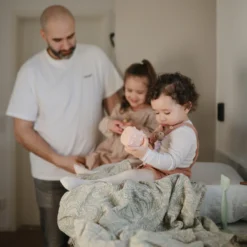 Mushie Couverture En Mousseline Green Paisley -Bébés Produits Boutique mushie couverture en mousseline green paisley 2