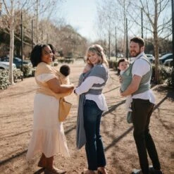 Mushie Écharpe De Portage Mustard -Bébés Produits Boutique mushie echarpe de portage mustard 2