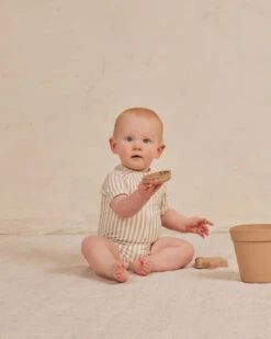 Quincy Mae Maillot Une Pièce Ligné Ash -Bébés Produits Boutique quincy mae maillot une piece ligne ash 2